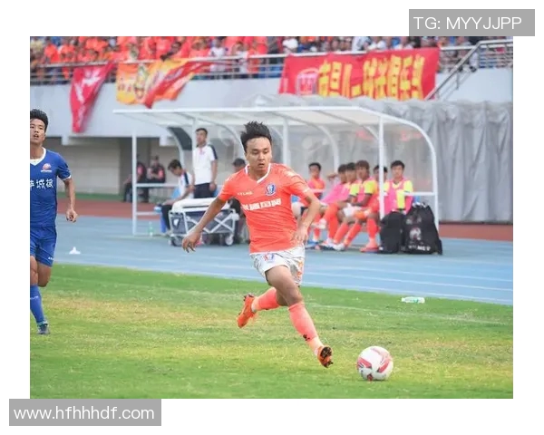 南通足球迎战江西联盛争夺关键三分展现球队实力与斗志