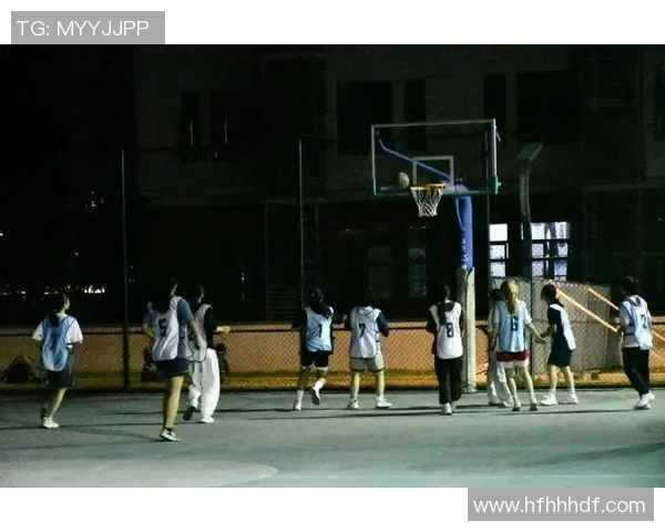 余嘉豪的成长之路与篮球梦想的追逐之旅